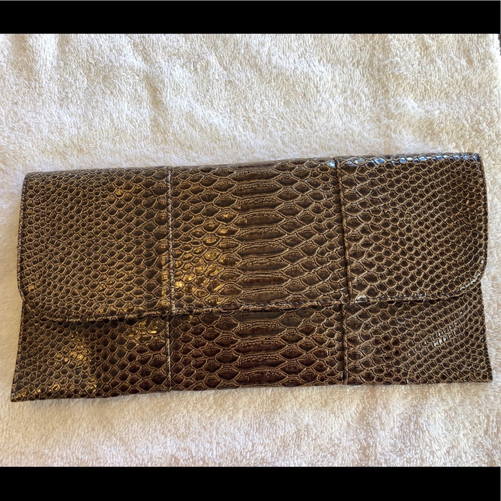Cute Clutch